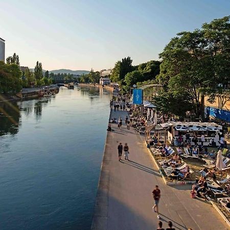 Smart Apt Mit Balkon Am Augarten Park Naehe Zentrum Wina Bagian luar foto