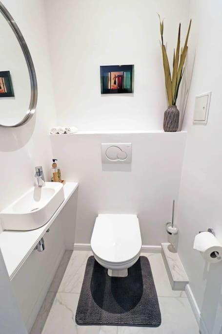Smart Apt Mit Balkon Am Augarten Park Naehe Zentrum Wina Bagian luar foto