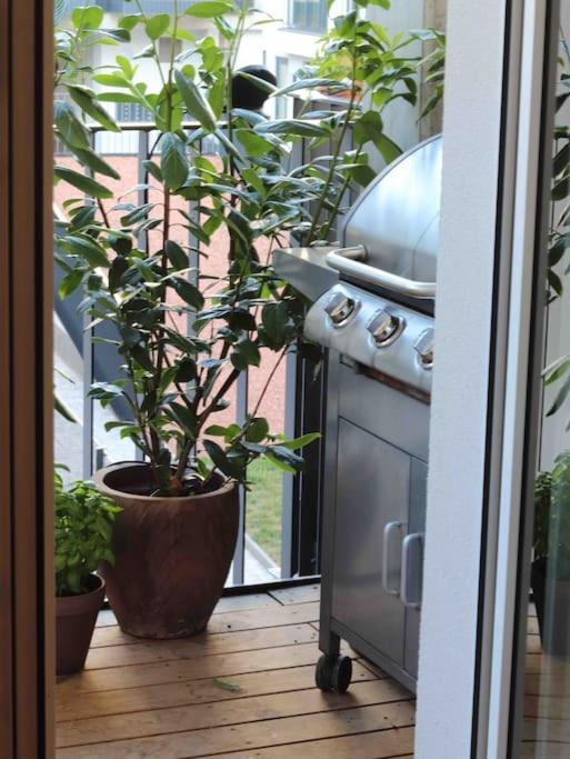 Smart Apt Mit Balkon Am Augarten Park Naehe Zentrum Wina Bagian luar foto